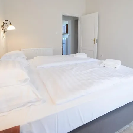 בית הארחה Illaberek Panzio אגר