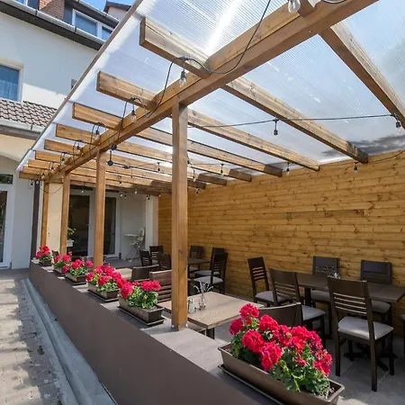 בית הארחה Illaberek Panzio 4*