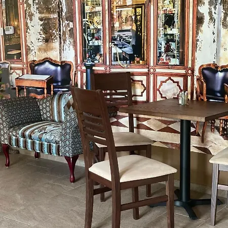 Illaberek Panzio בית הארחה אגר