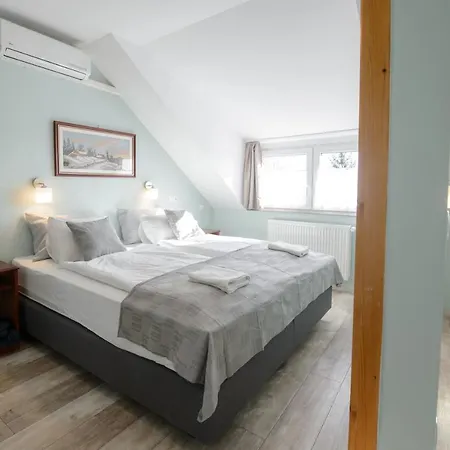 Guest house Illaberek Panzio *