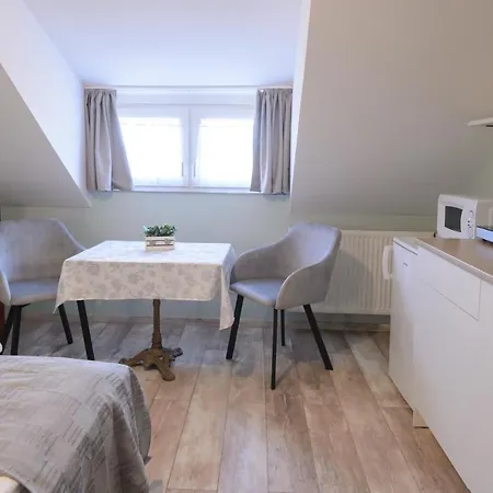 Illaberek Panzio בית הארחה אגר