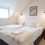 Illaberek Panzio Vendégház 4*