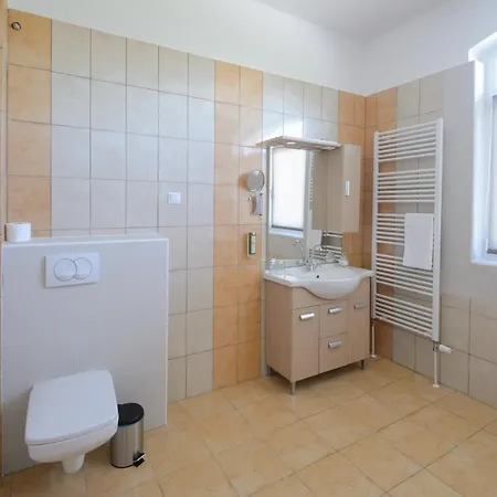 Illaberek Panzio Konukevi