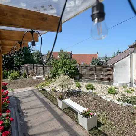 Illaberek Panzio Konukevi 4*