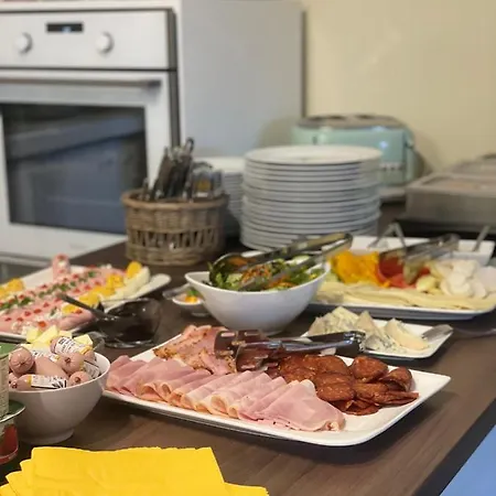 Illaberek Panzio 게스트하우스 4*