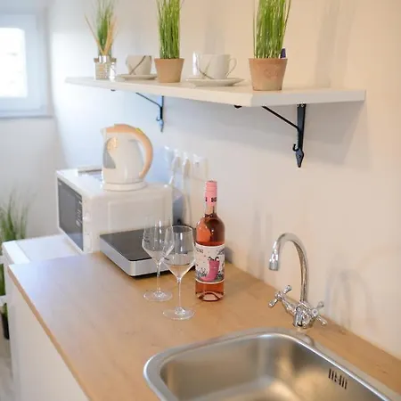 Illaberek Panzio Konukevi Eğri